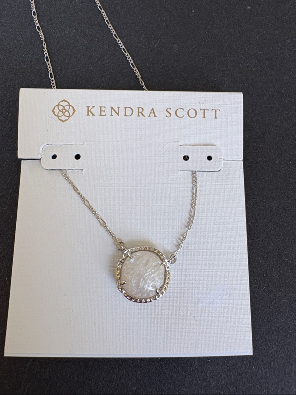 Kendra Scott Silver Round Mother-of-Pearl Pendant Necklace